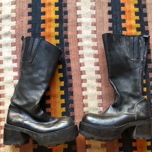 London Underground Black Leather  Boots Size 9